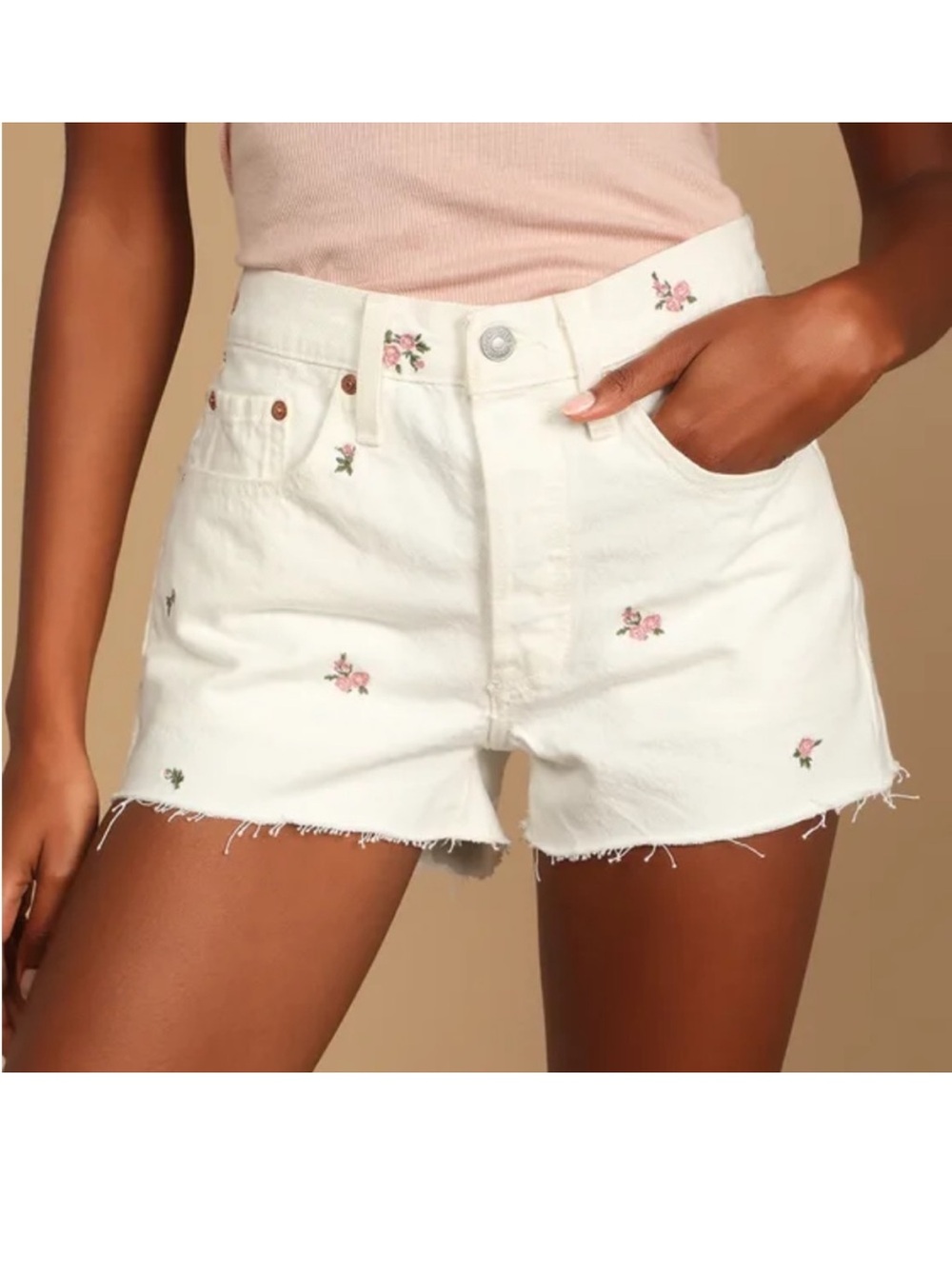 LEVI’s 501 Original BRAND NEW White Floral Embroidered Denim Shorts!!